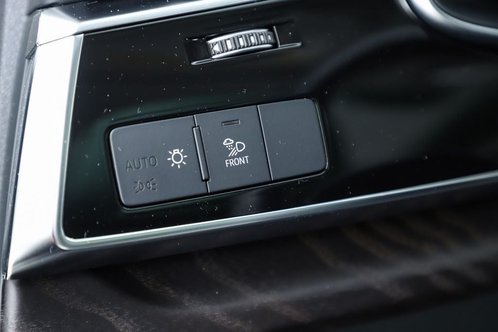 2023 Audi Q8 55 Premium Plus quattro