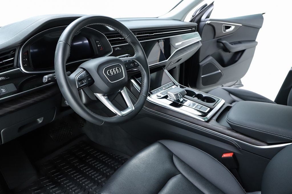 2023 Audi Q8 55 Premium Plus quattro