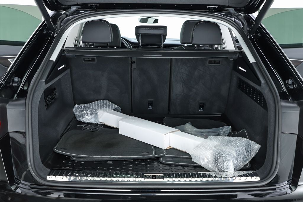 2023 Audi Q8 55 Premium Plus quattro