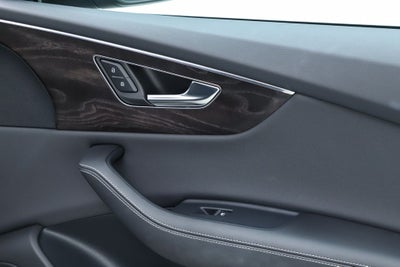 2023 Audi Q8 55 Premium Plus quattro