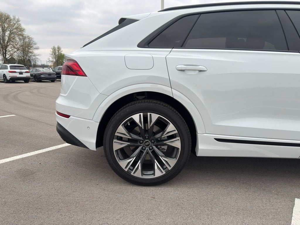 2025 Audi Q8 55 Premium Plus quattro