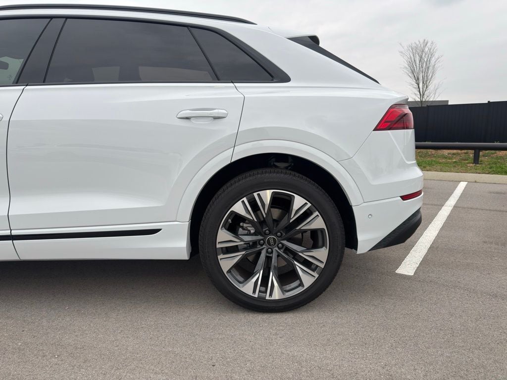 2025 Audi Q8 55 Premium Plus quattro