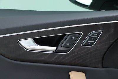 2025 Audi Q8 55 Premium Plus quattro