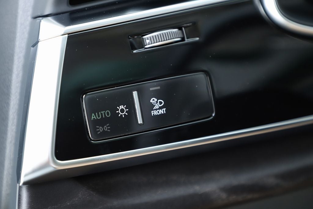 2025 Audi Q8 55 Premium Plus quattro