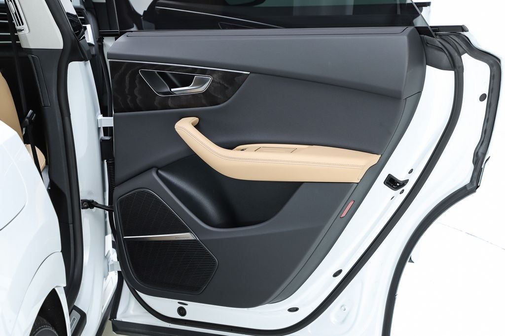 2025 Audi Q8 55 Premium Plus quattro