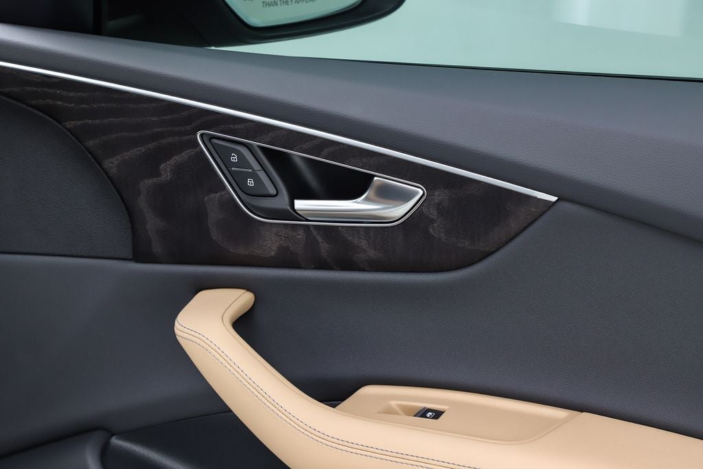 2025 Audi Q8 55 Premium Plus quattro