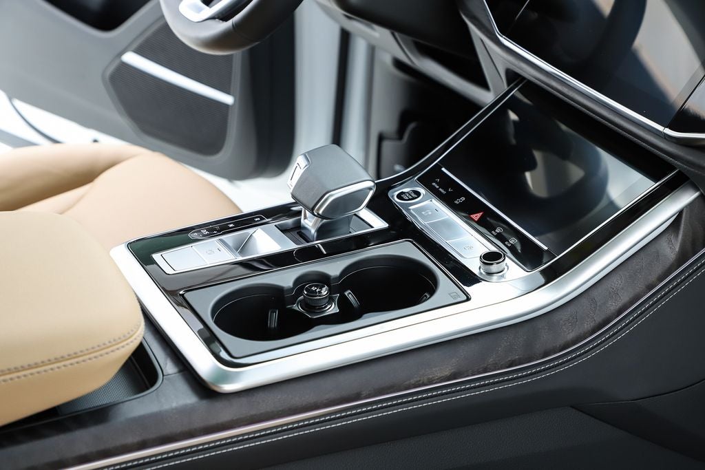 2025 Audi Q8 55 Premium Plus quattro