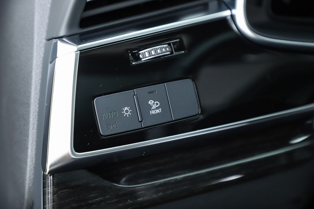 2025 Audi Q8 55 Premium Plus quattro