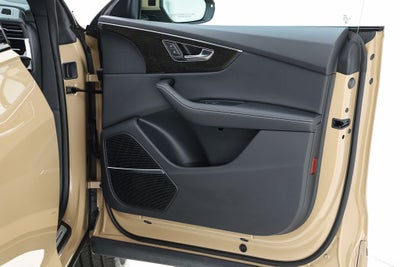 2025 Audi Q8 55 Premium Plus quattro