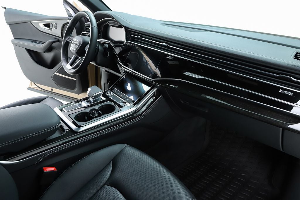 2025 Audi Q8 55 Premium Plus quattro
