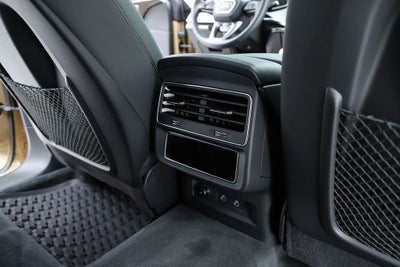 2025 Audi Q8 55 Premium Plus quattro