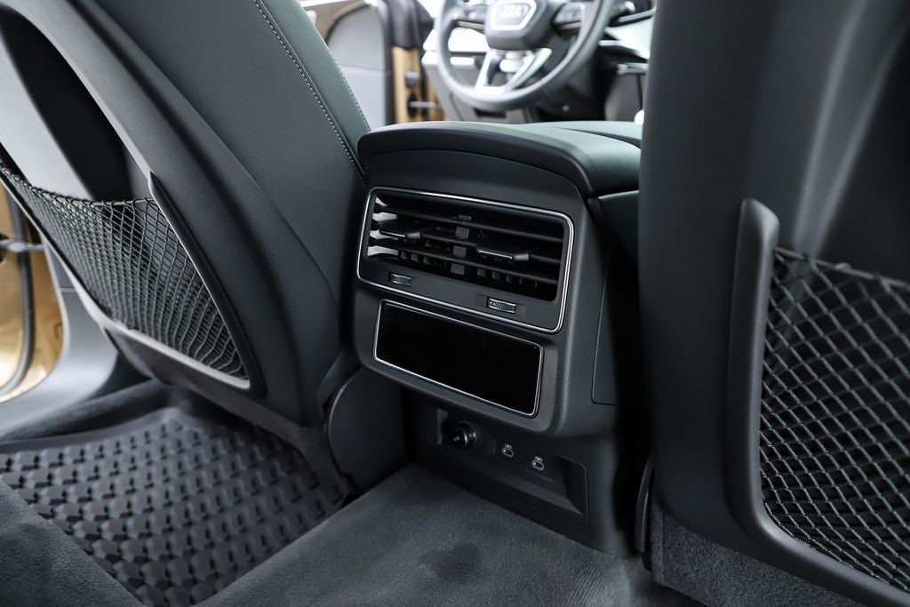 2025 Audi Q8 55 Premium Plus quattro
