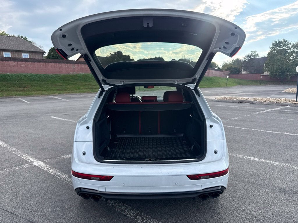 2023 Audi SQ5 Prestige quattro