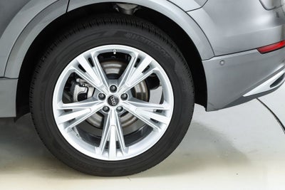 2023 Audi Q8 55 Prestige quattro