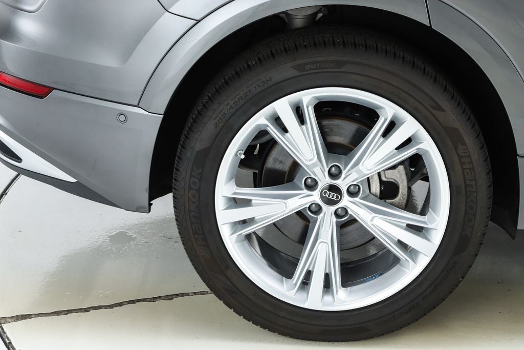 2023 Audi Q8 55 Prestige quattro