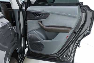 2023 Audi Q8 55 Prestige quattro