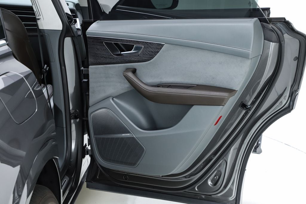 2023 Audi Q8 55 Prestige quattro