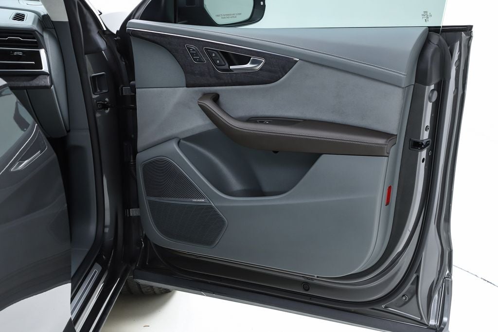 2023 Audi Q8 55 Prestige quattro