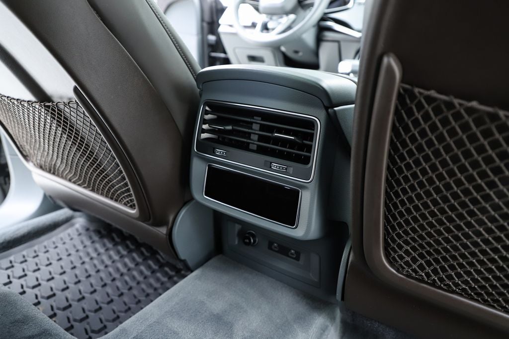 2023 Audi Q8 55 Prestige quattro