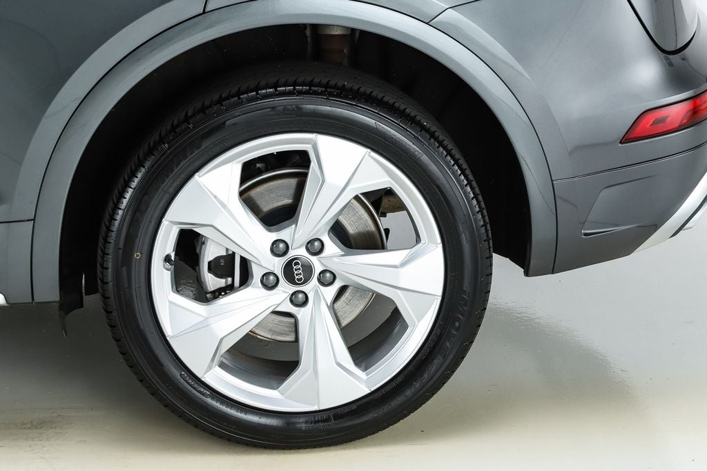 2023 Audi Q5 45 S line Premium Plus quattro
