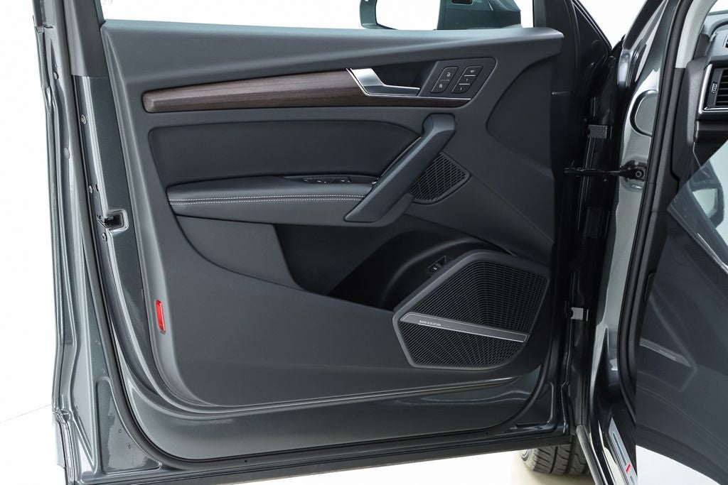 2023 Audi Q5 45 S line Premium Plus quattro