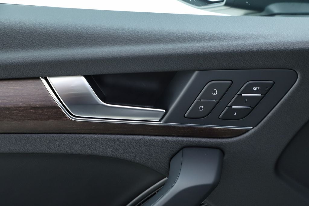 2023 Audi Q5 45 S line Premium Plus quattro