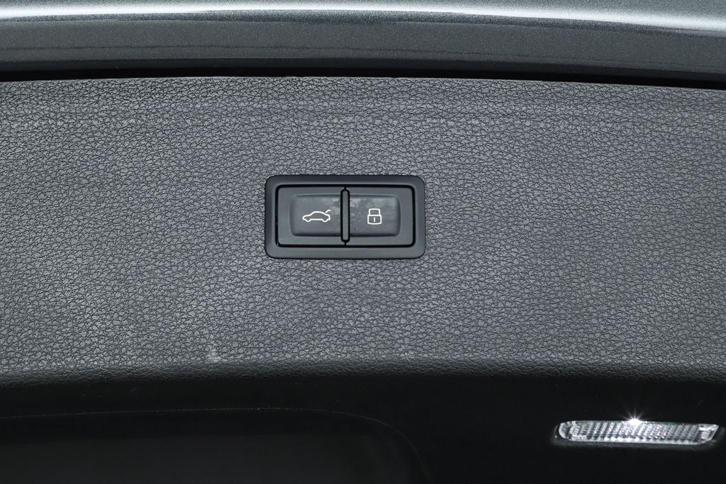 2023 Audi Q5 45 S line Premium Plus quattro