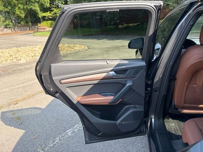 2023 Audi Q5 45 S line Premium quattro