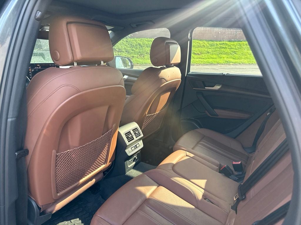 2023 Audi Q5 45 S line Premium quattro