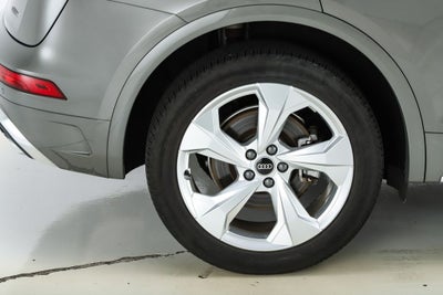 2023 Audi Q5 45 S line Premium quattro
