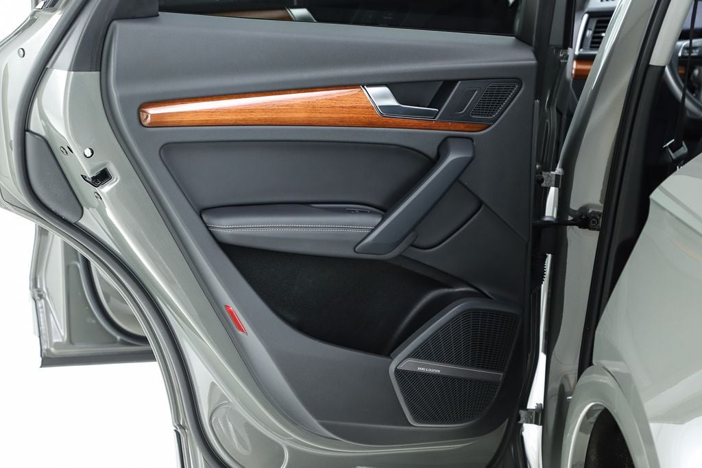 2023 Audi Q5 45 S line Premium quattro