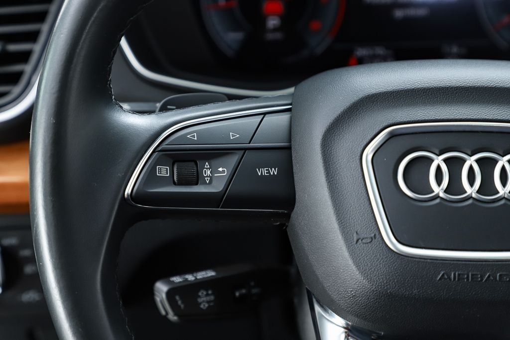 2023 Audi Q5 45 S line Premium quattro