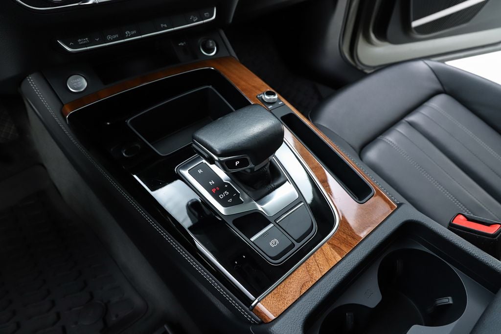 2023 Audi Q5 45 S line Premium quattro