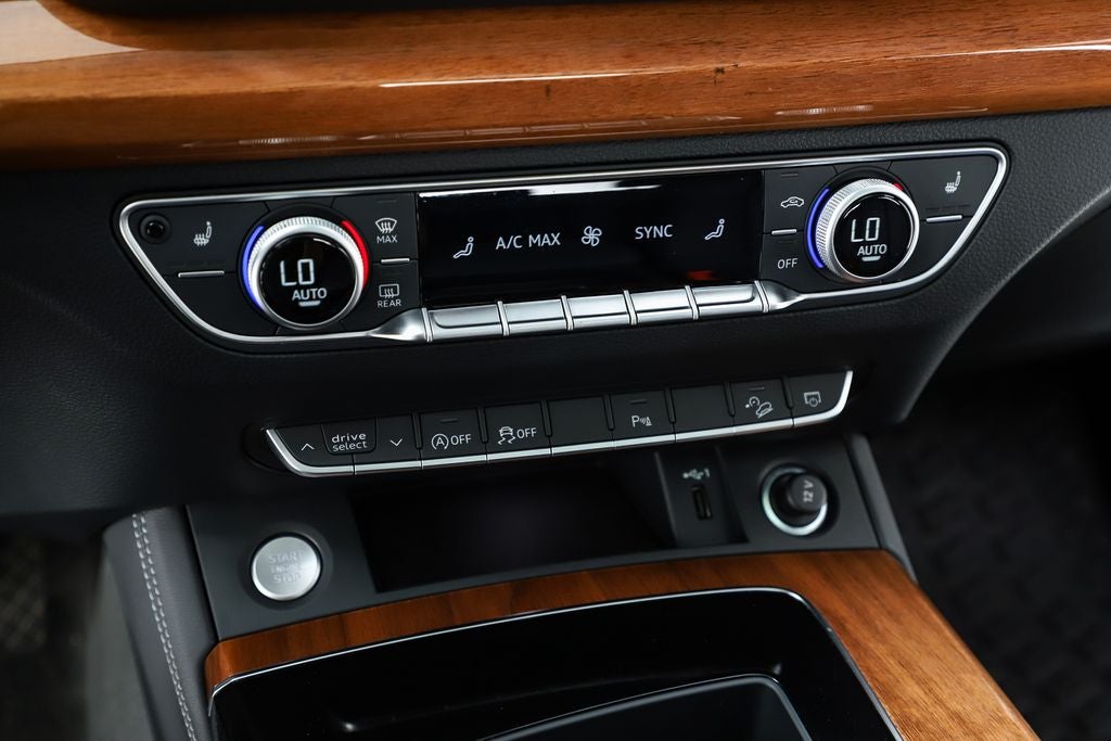 2023 Audi Q5 45 S line Premium quattro