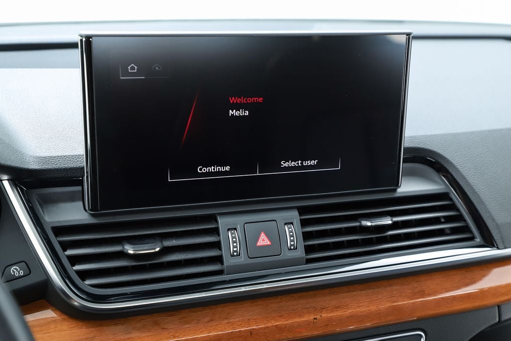 2023 Audi Q5 45 S line Premium quattro