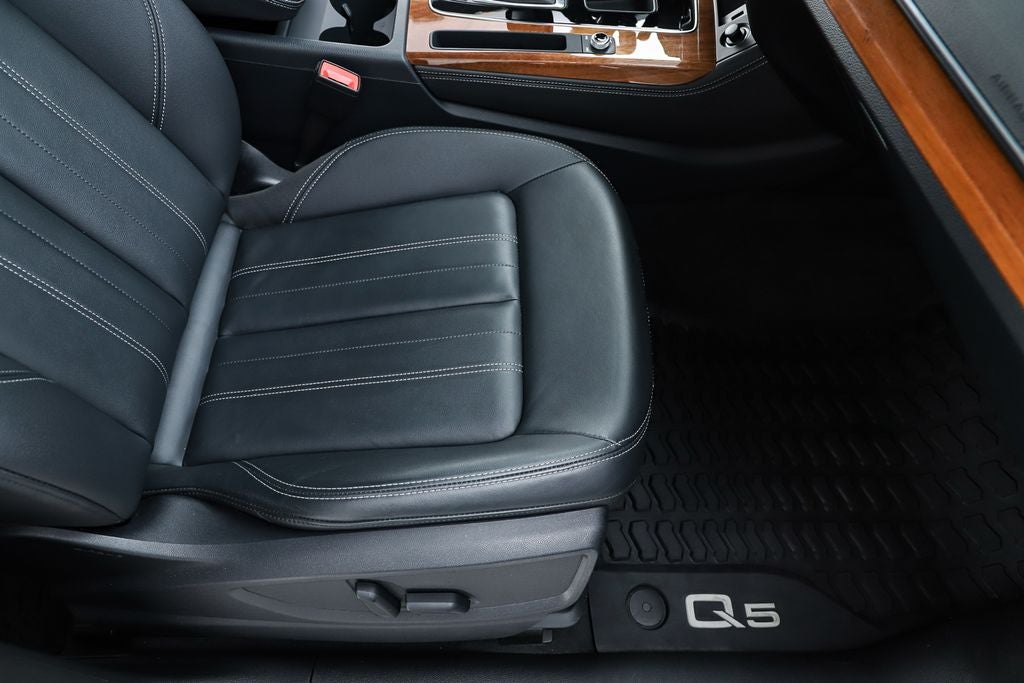 2023 Audi Q5 45 S line Premium quattro