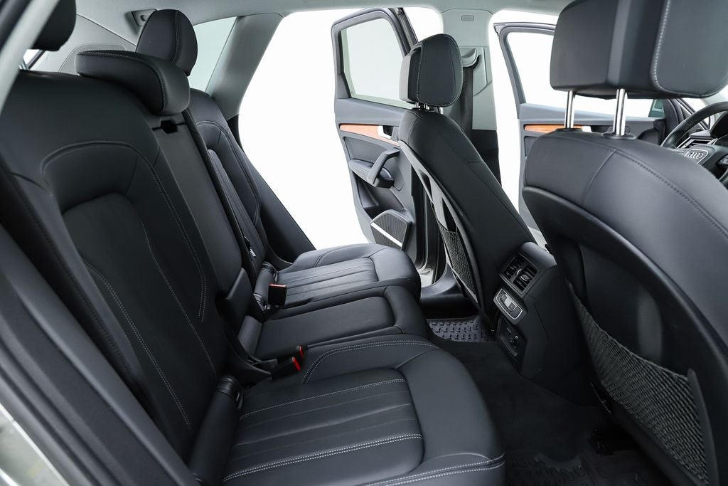 2023 Audi Q5 45 S line Premium quattro