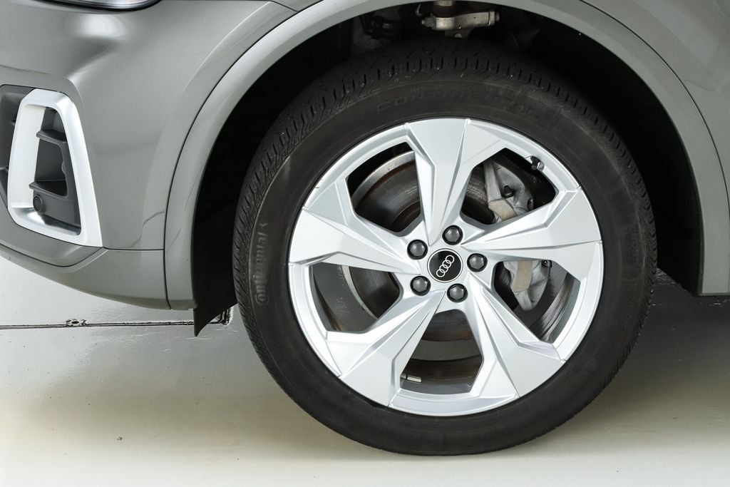 2023 Audi Q5 45 S line Premium quattro