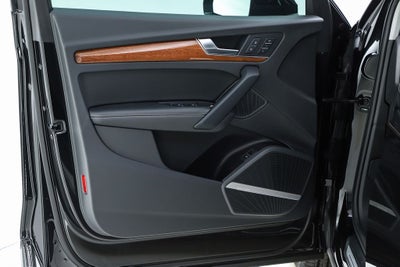 2023 Audi Q5 45 S line Premium Plus quattro