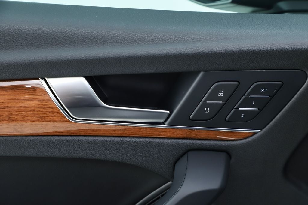 2023 Audi Q5 45 S line Premium Plus quattro