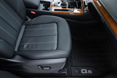 2023 Audi Q5 45 S line Premium Plus quattro