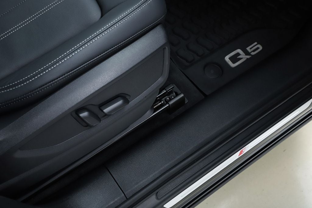 2023 Audi Q5 45 S line Premium Plus quattro