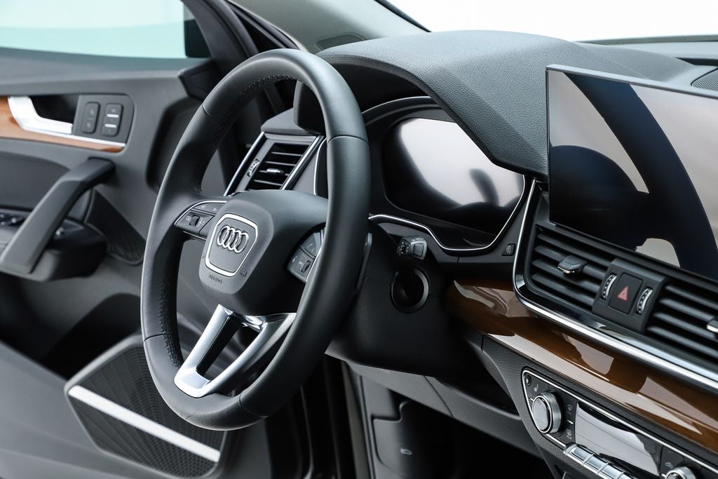 2023 Audi Q5 45 S line Premium Plus quattro