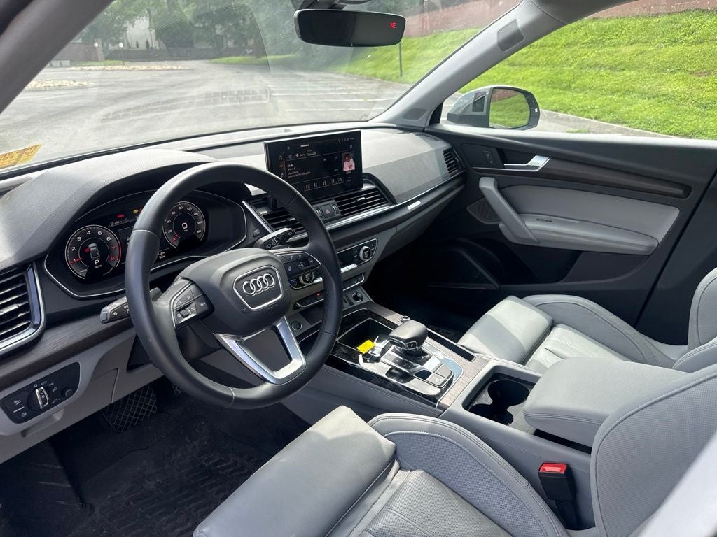 2023 Audi Q5 45 S line Premium Plus quattro