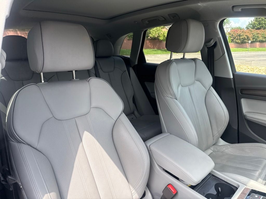 2023 Audi Q5 45 S line Premium Plus quattro