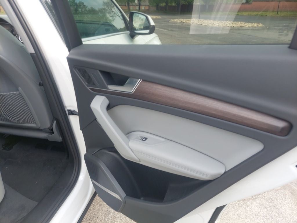 2023 Audi Q5 45 S line Premium Plus quattro