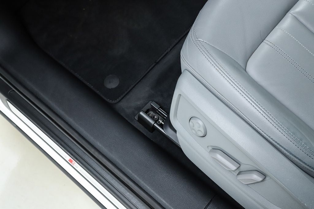 2023 Audi Q5 45 S line Premium Plus quattro