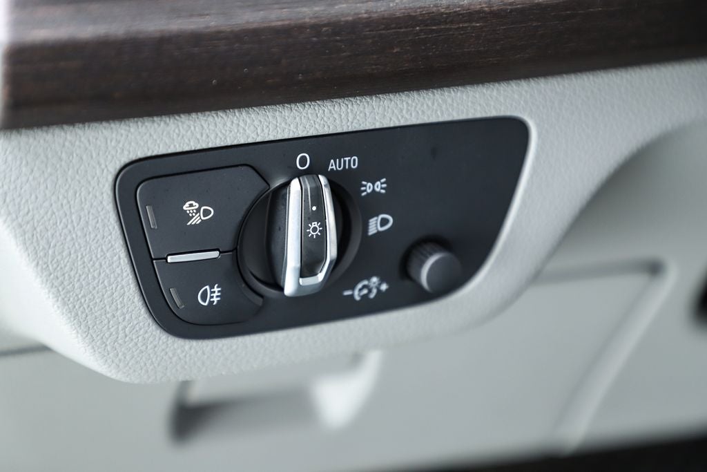 2023 Audi Q5 45 S line Premium Plus quattro