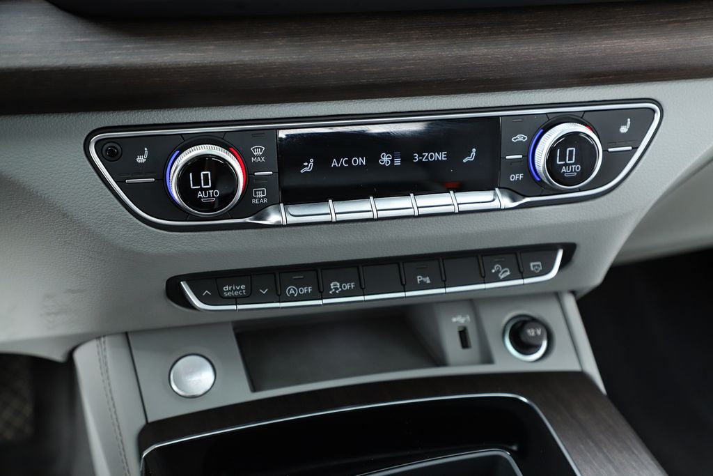 2023 Audi Q5 45 S line Premium Plus quattro