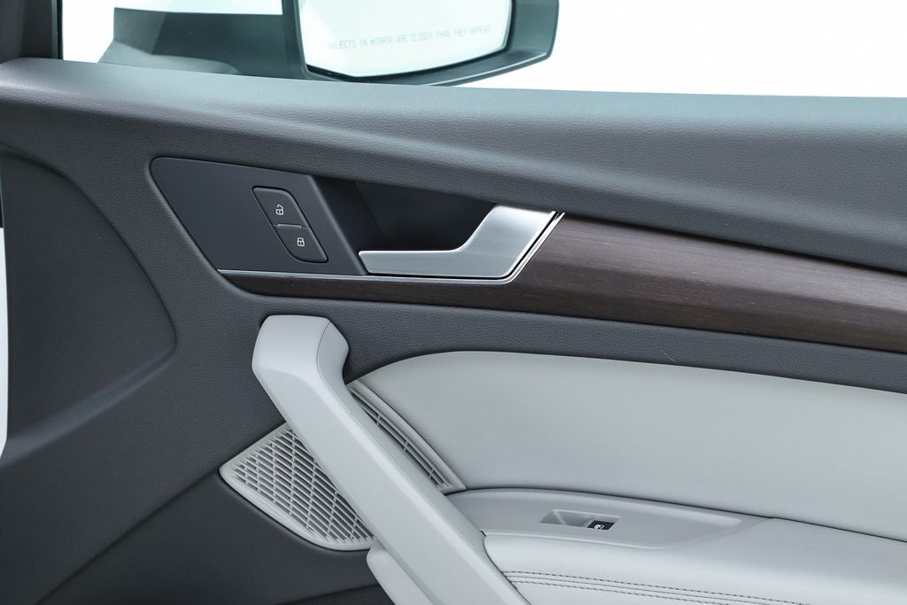 2023 Audi Q5 45 S line Premium Plus quattro